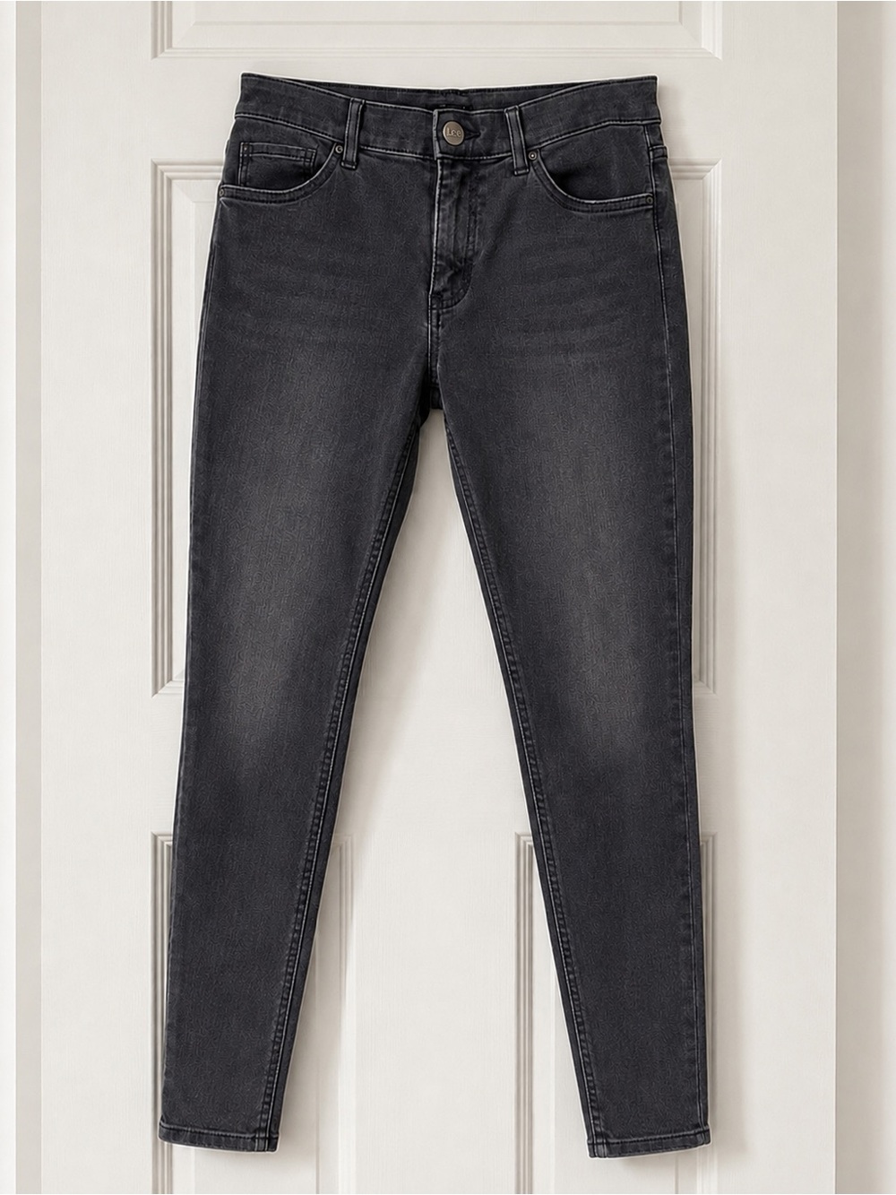 LEE Dark Grey slim fit skinny leg mid rise jeans Size 12 Short. 84% Cotton.